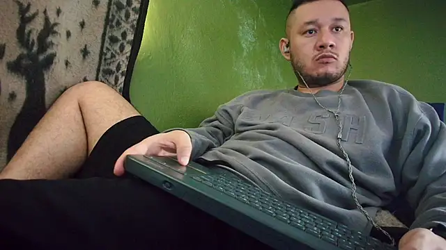 sweet cock28 online show from February 8, 3:42 pm