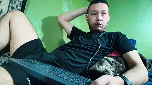 sweet cock28 online show from February 13, 6:38 pm