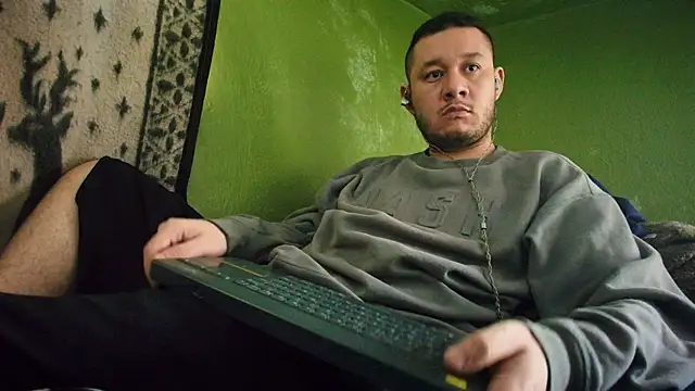 sweet cock28 online show from February 15, 3:50 pm