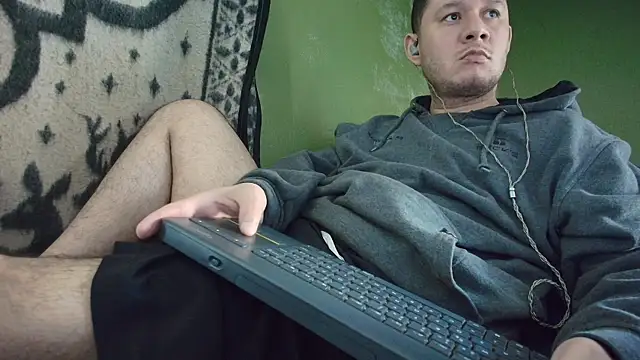 sweet cock28 online show from October 27, 3:27 pm