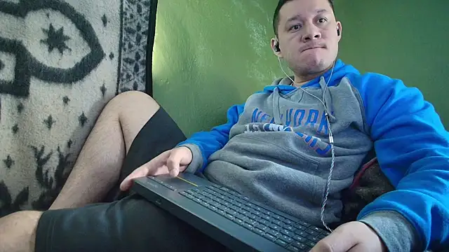 sweet cock28 online show from December 15, 3:27 pm