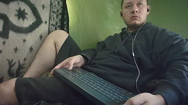 sweet cock28 online show from January 8, 3:25 pm