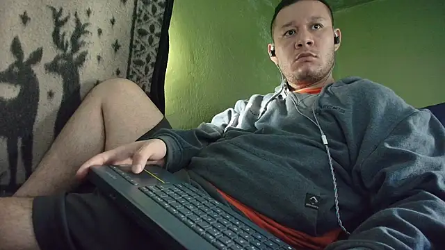 sweet cock28 online show from April 12, 2:11 pm