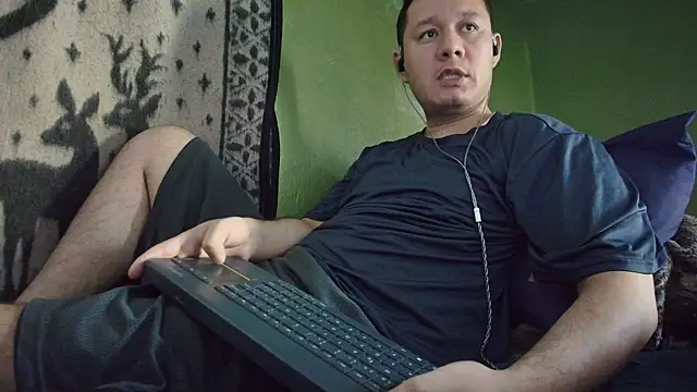 sweet cock28 online show from April 28, 3:06 pm