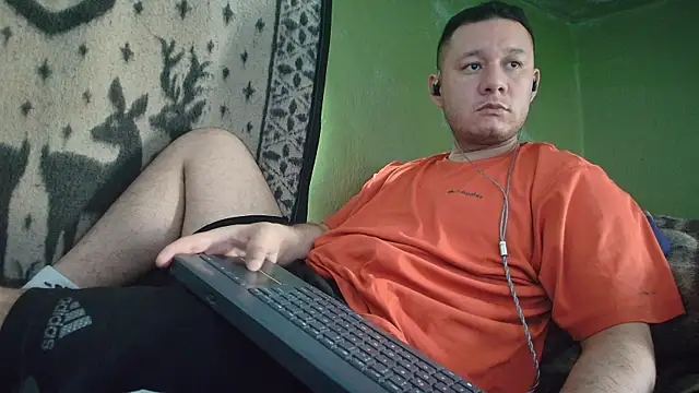 sweet cock28 online show from May 7, 3:17 pm