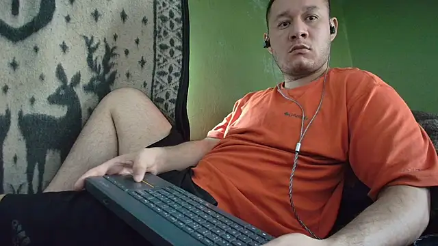 sweet cock28 online show from May 8, 3:28 pm