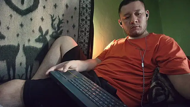 sweet cock28 online show from May 10, 2:00 pm