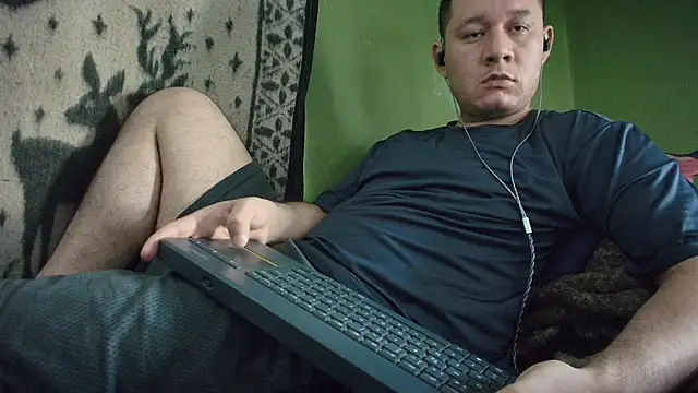 sweet cock28 online show from May 19, 3:18 pm