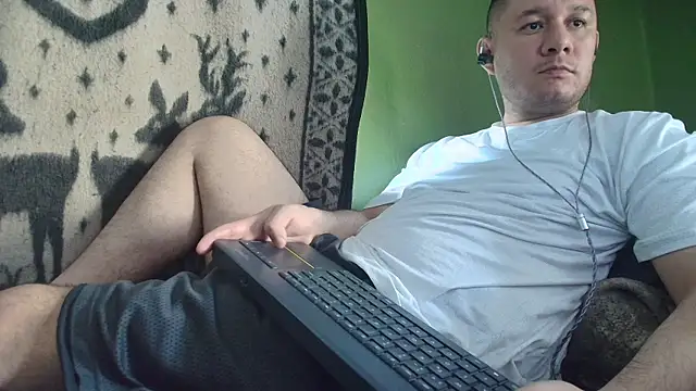 sweet cock28 online show from June 11, 3:10 pm