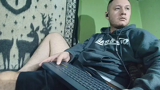 sweet cock28 online show from July 4, 3:07 pm