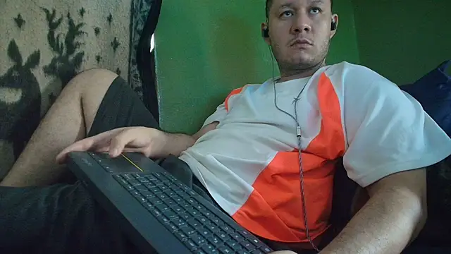 sweet cock28 online show from July 16, 3:18 pm