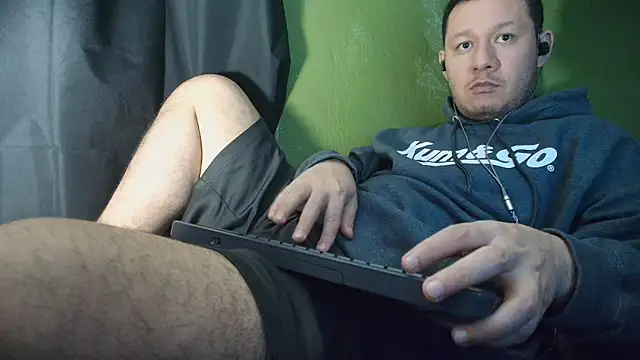 sweet cock28 online show from August 1, 3:17 am