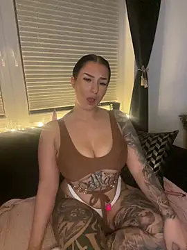 Mia-Bremer online show from January 8, 11:09 pm