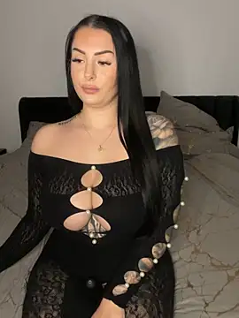 Mia-Bremer online show from March 1, 3:47 pm