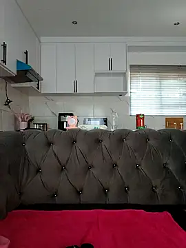 Yung-Missy online show from February 2, 10:47 am