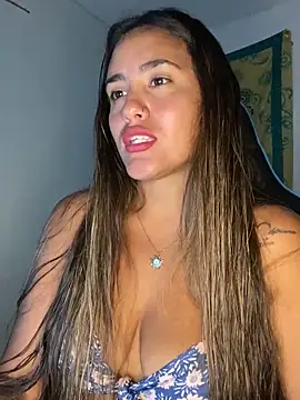 Snapshot of fenixgre chatting on October 4, 8:51 pm fenixgre online show from October 4, 8:51 pm