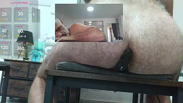Snapshot of DaddybearVLC chatting on July 24, 11:19 am DaddybearVLC online show from July 24, 11:19 am