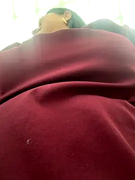 Natasha  Blue online show from December 15, 7:07 pm