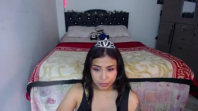 Snapshot of pinky_violeta chatting on October 17, 12:52 pm pinky violeta online show from October 17, 12:52 pm