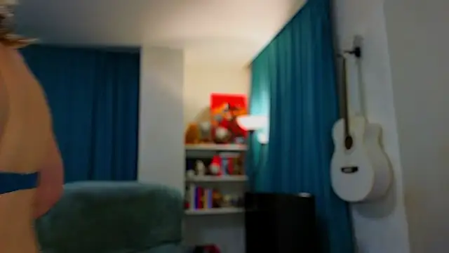 Katniss K online show from February 10, 4:49 am