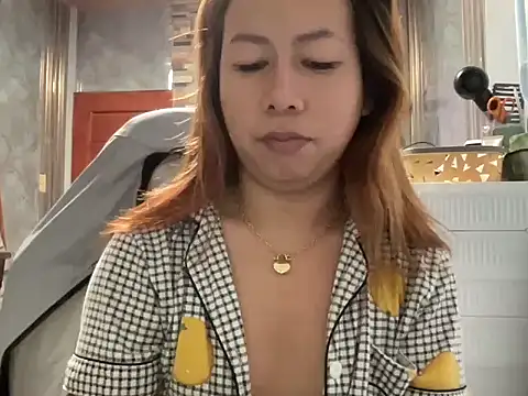 UrLove Marga online show from May 2, 10:48 pm
