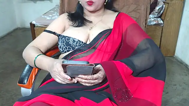 Cute Mahi22 online show from April 10, 7:02 am