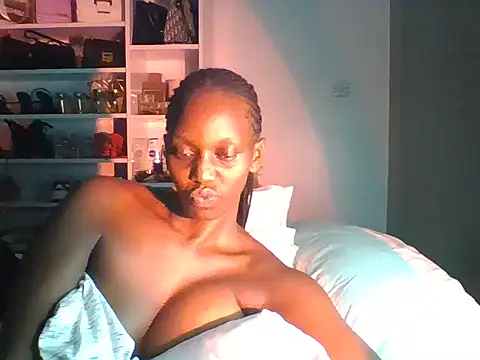 Snapshot of tashwaa chatting on August 2, 7:34 pm tashwaa online show from August 2, 7:34 pm