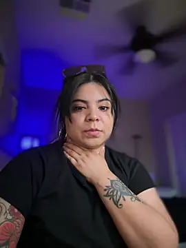 Snapshot of kimmiakiss22 chatting on February 27, 12:32 am kimmiakiss22 online show from February 27, 12:32 am