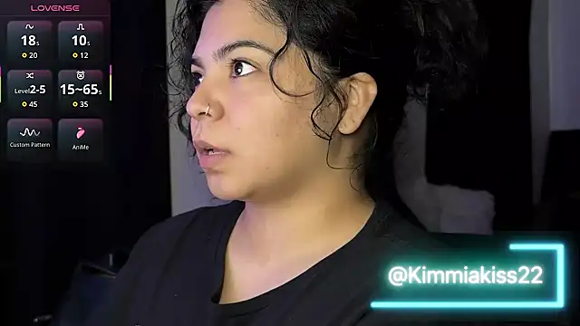Snapshot of kimmiakiss22 chatting on October 22, 8:52 pm kimmiakiss22 online show from October 22, 8:52 pm