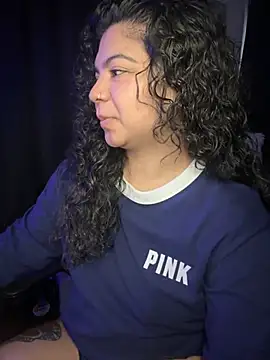 Snapshot of kimmiakiss22 chatting on October 23, 7:34 pm kimmiakiss22 online show from October 23, 7:34 pm