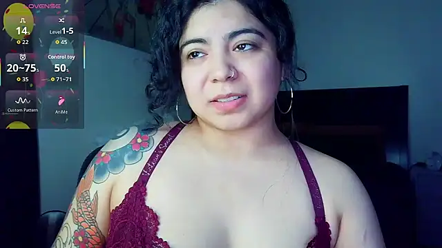 Snapshot of kimmiakiss22 chatting on November 6, 6:25 am kimmiakiss22 online show from November 6, 6:25 am