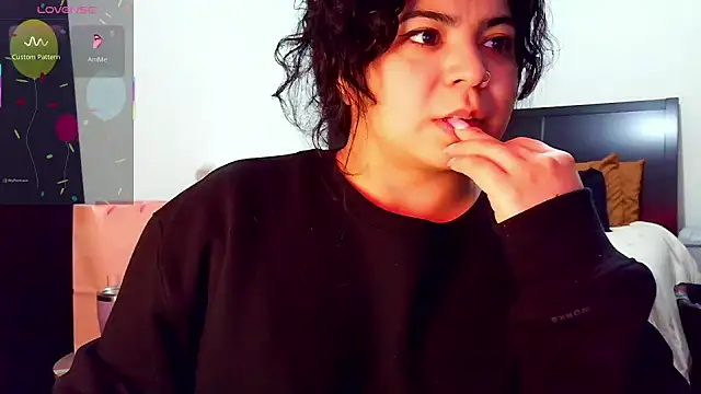 Snapshot of kimmiakiss22 chatting on November 17, 3:23 am kimmiakiss22 online show from November 17, 3:23 am