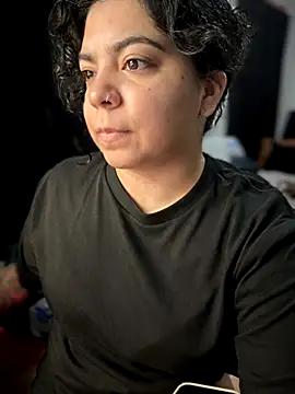 Snapshot of kimmiakiss22 chatting on November 18, 6:34 pm kimmiakiss22 online show from November 18, 6:34 pm