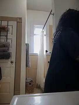 Snapshot of kimmiakiss22 chatting on December 2, 6:47 pm kimmiakiss22 online show from December 2, 6:47 pm