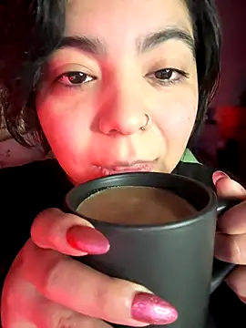 kimmiakiss22 online show from December 23, 1:58 am