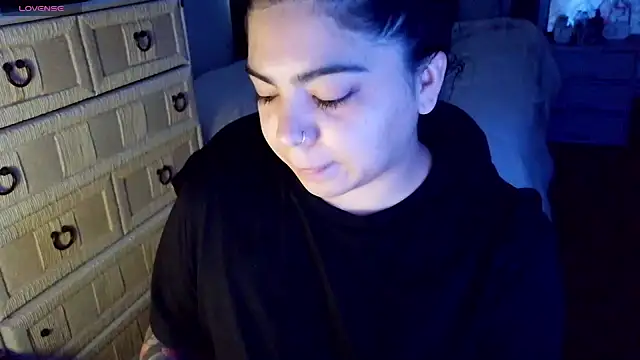 kimmiakiss22 online show from February 8, 7:06 pm