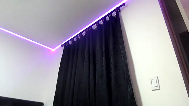 dolcemacca online show from March 13, 5:22 am