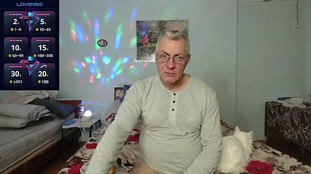 Snapshot of sexman181166 chatting on February 10, 7:49 pm sexman181166 online show from February 10, 7:49 pm