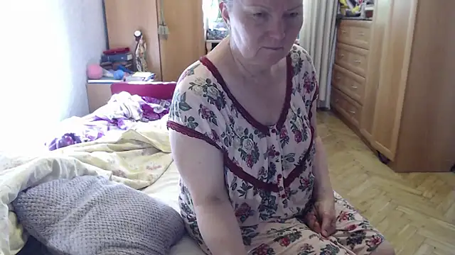 zarinafonliberman online show from September 29, 6:40 am