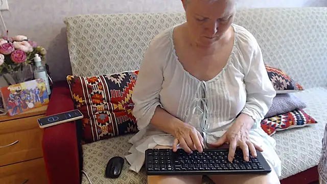 Snapshot of zarinafonliberman chatting on July 9, 7:45 am zarinafonliberman online show from July 9, 7:45 am
