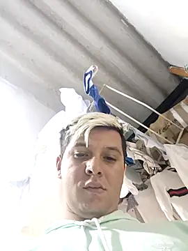 catire2323 online show from November 11, 2:44 am