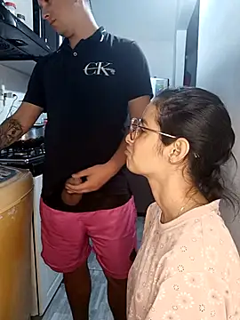 catire2323 online show from January 15, 2:27 am