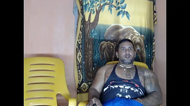 Snapshot of lover_1994 chatting on May 31, 6:09 pm lover 1994 online show from May 31, 6:09 pm