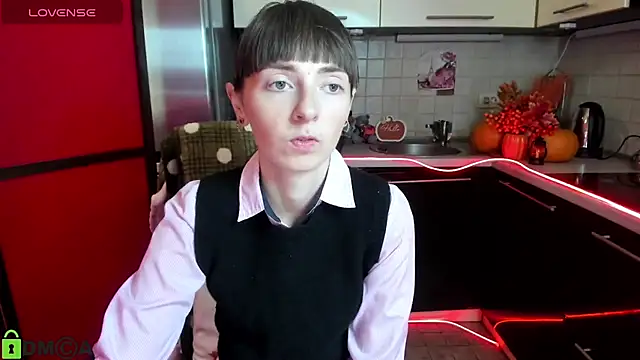 TayanaJons online show from November 13, 7:51 am