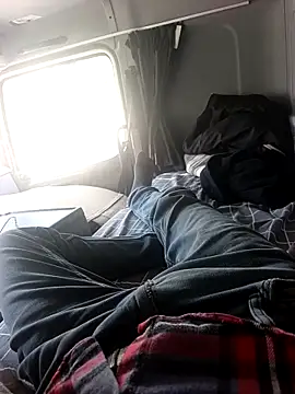 Freezing Duck online show from March 12, 9:04 am