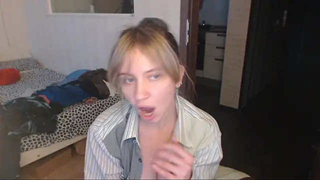 amanda kiss kiss online show from February 1, 2:45 pm