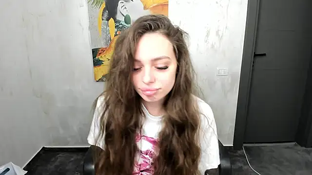 18perfecttits online show from March 16, 4:51 am