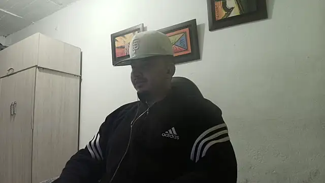 myke andrade online show from October 10, 4:00 am