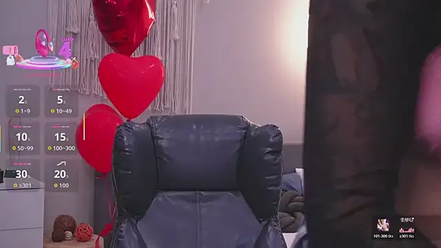 Snapshot of Molly_Jons chatting on March 13, 1:12 am Molly Jons online show from March 13, 1:12 am