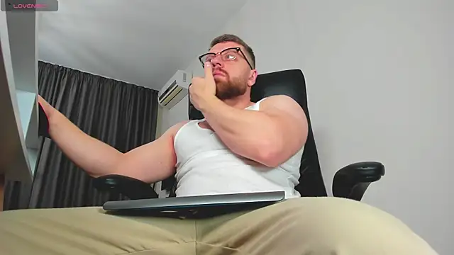 Findom guy online show from February 10, 12:53 pm